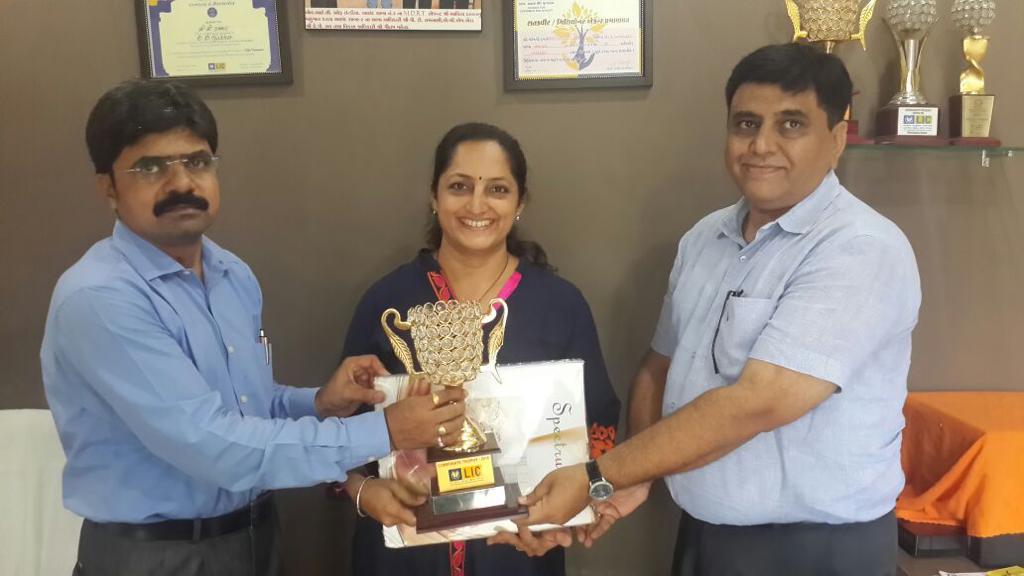 Honoring as MDRT 2020 by BM Sir & DO