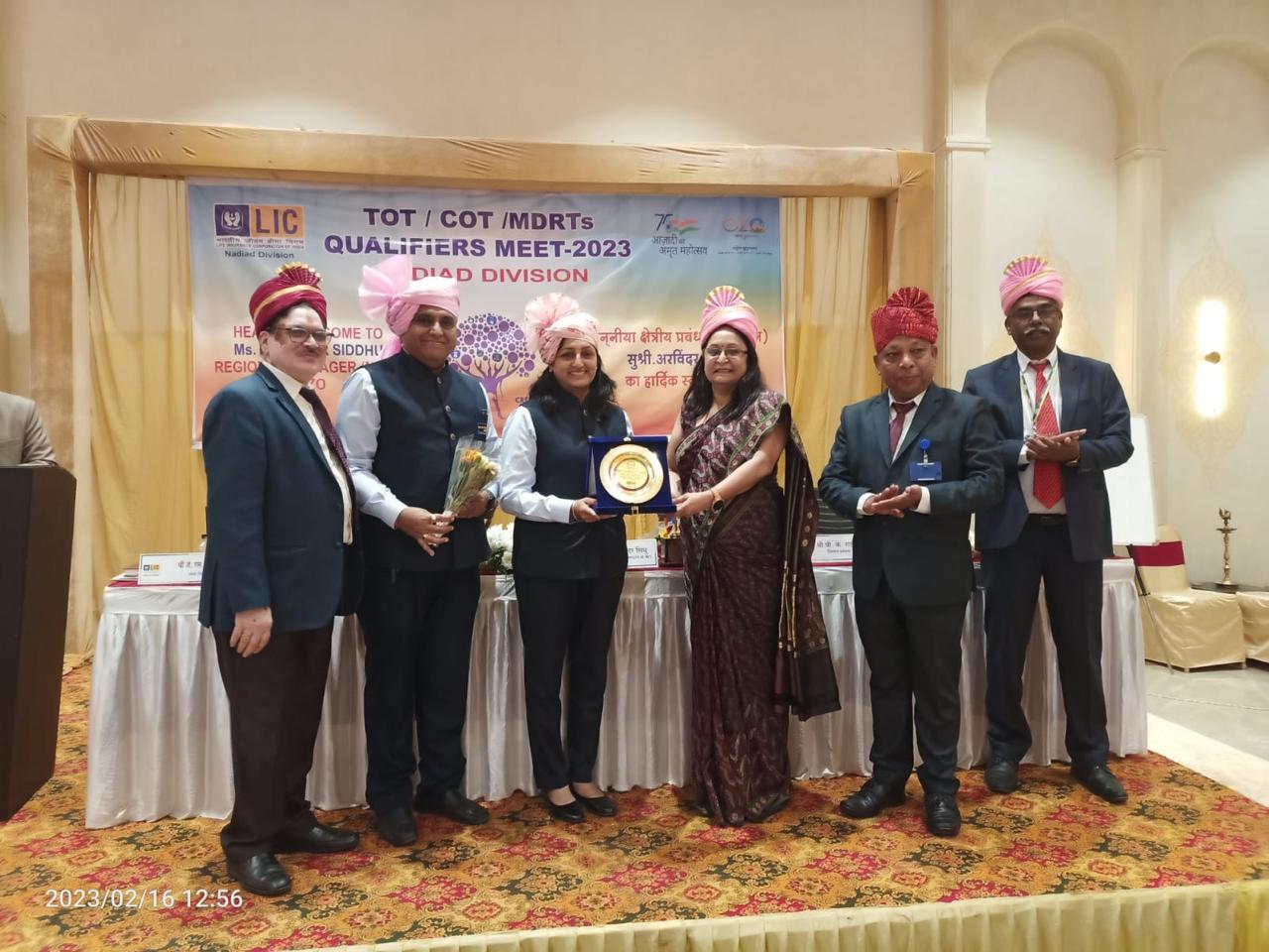 Honoring of MDRT 2023 at Nadiad Division By Regional Manager Western Zone